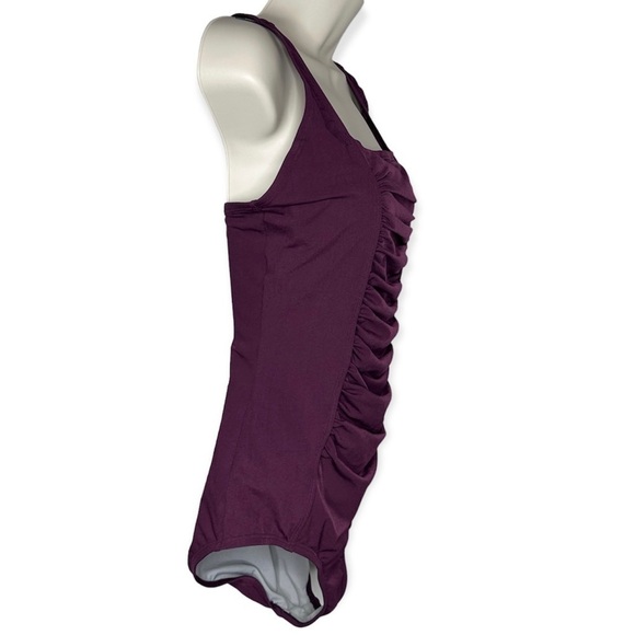 Speedo Purple One Piece Swimsuit 10‎ - Picture 7 of 14